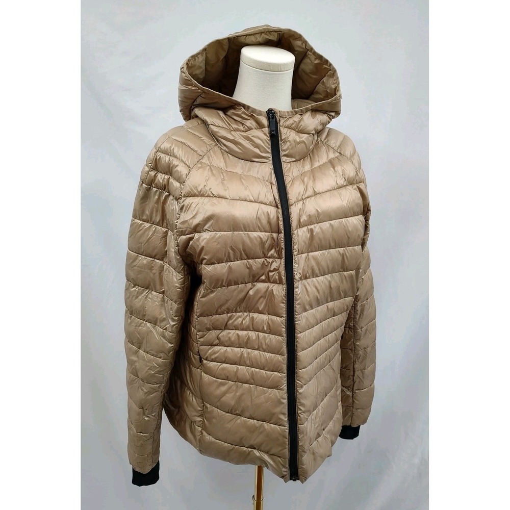 BCBG Puffer Jacket Packable Premium Down Hooded Champagne Coat Lightweight Sz L